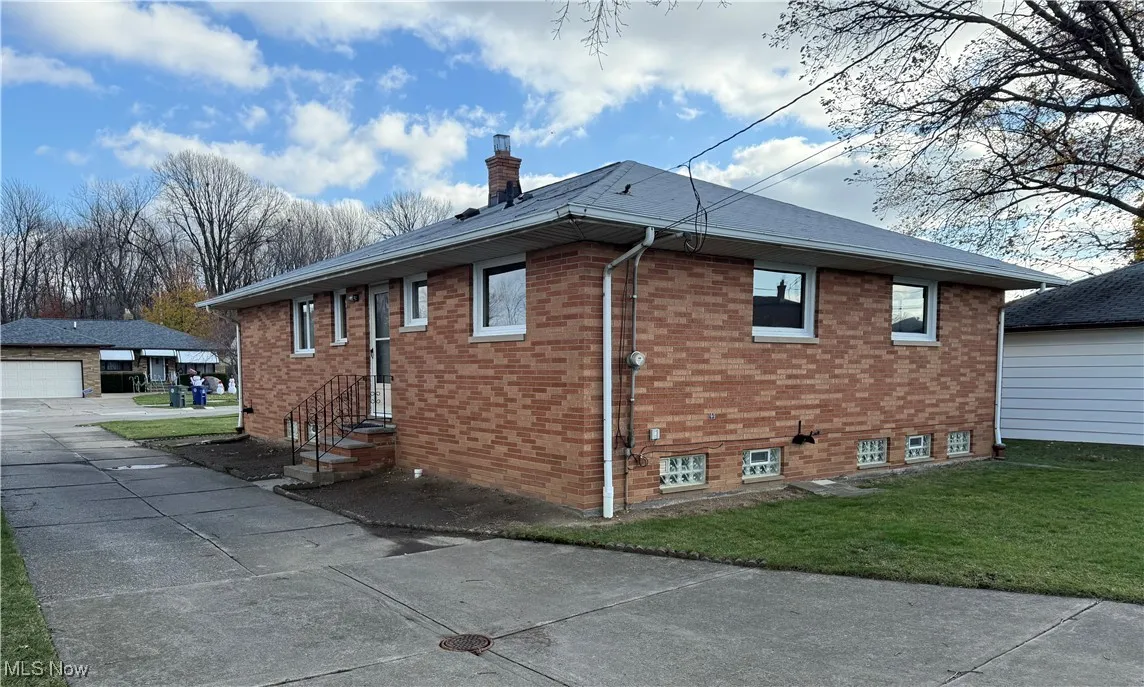4830 Autumn Lane, Brooklyn, Ohio,MLS Now Listing ID