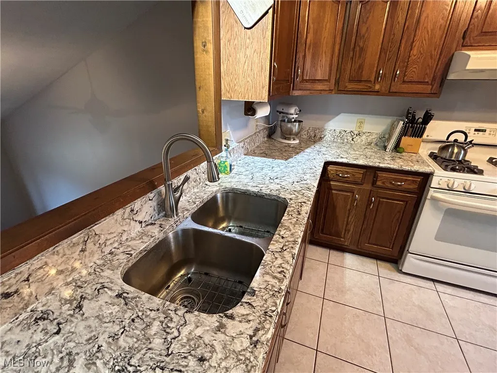 7366 Cromwell Drive, Solon, Ohio 44139,MLS Now Listing ID