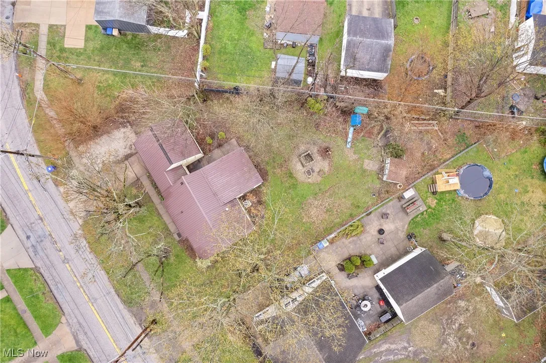 Birds eye view of property