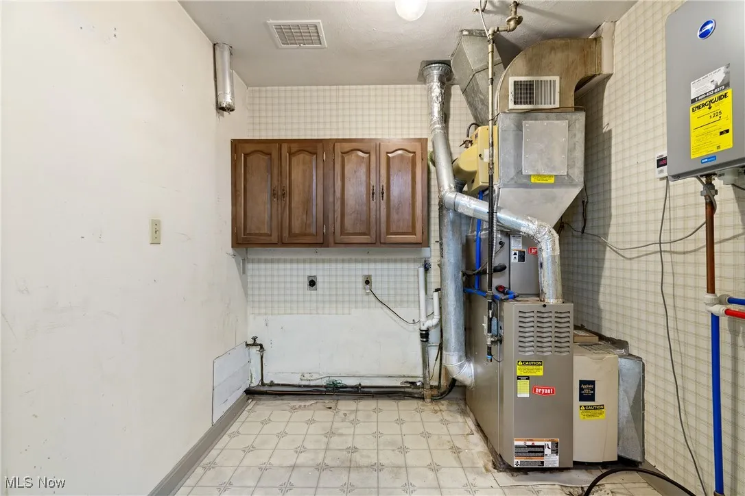 Utilities featuring visible vents