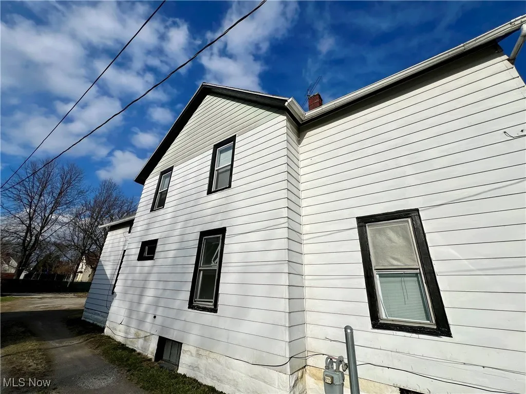 View of side of property