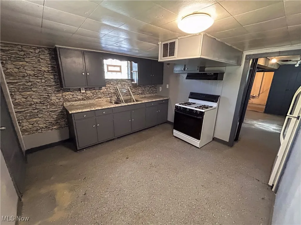 3129 Dearborn Street, Youngstown, Ohio,MLS Now Listing ID
