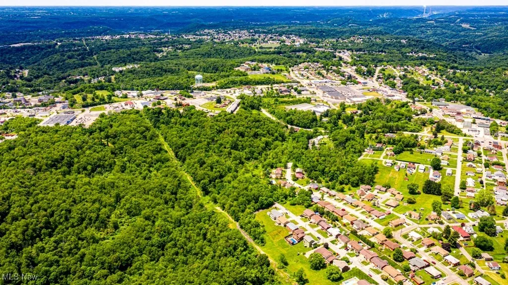 Surrounding Rose Garden, Weirton, West Virginia,MLS Now Listing ID