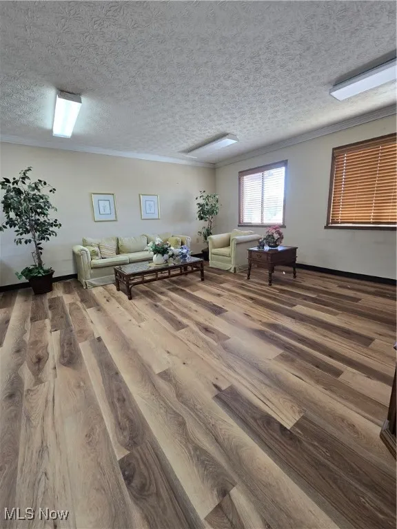 Common area 3rd floor lobby