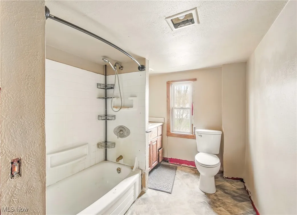 Full Bath on 2nd Floor