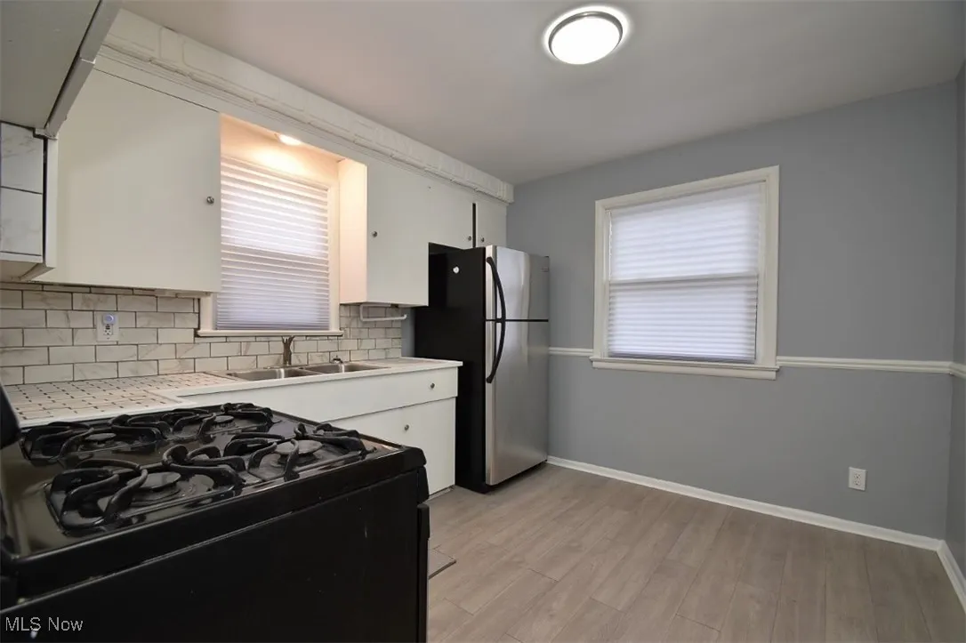 up unit kitchen