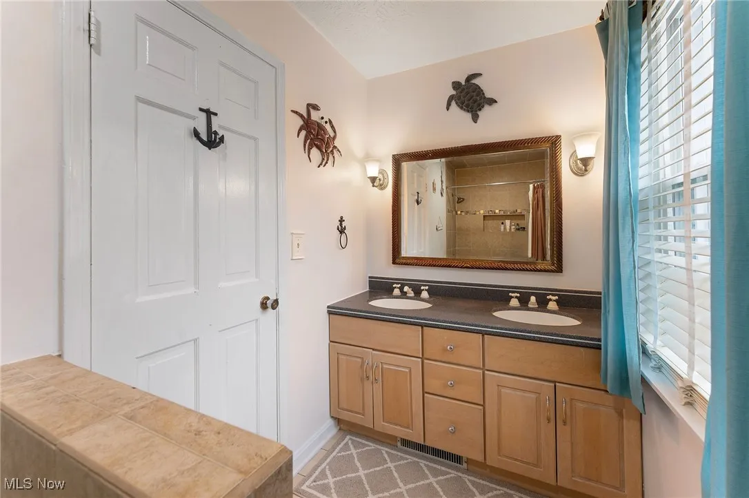 1929 Twin Oaks Drive, Girard, Ohio,MLS Now Listing ID