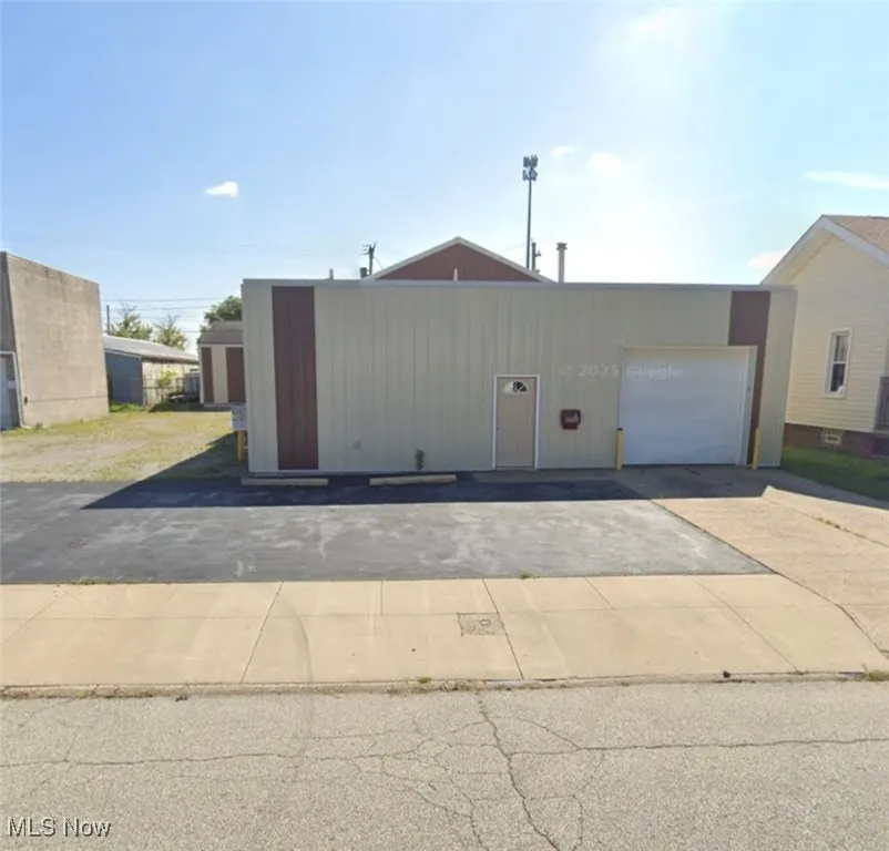 158 Woodbury 2