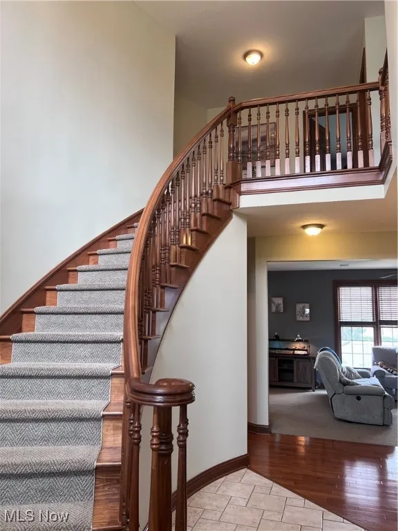 2 Story Foyer with slightly curved staircase