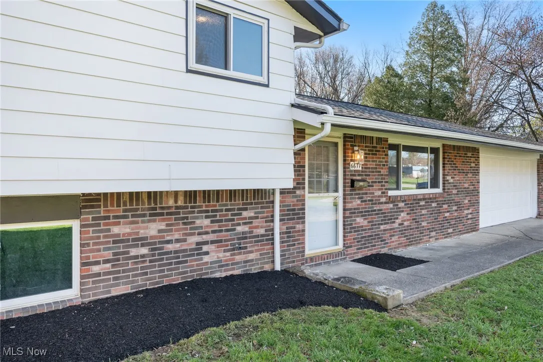 6677 Ridge Plaza Drive, North Ridgeville, Ohio 44039,MLS Now Listing ID