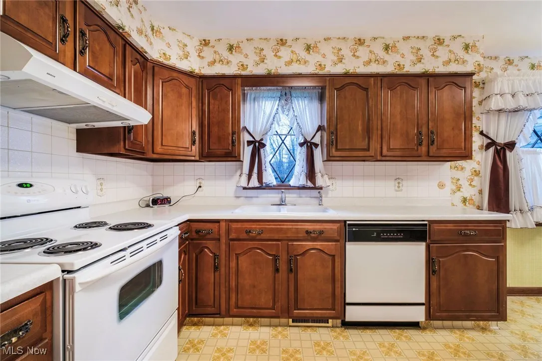 3060 Shalisma Drive, Youngstown, Ohio 44509,MLS Now Listing ID
