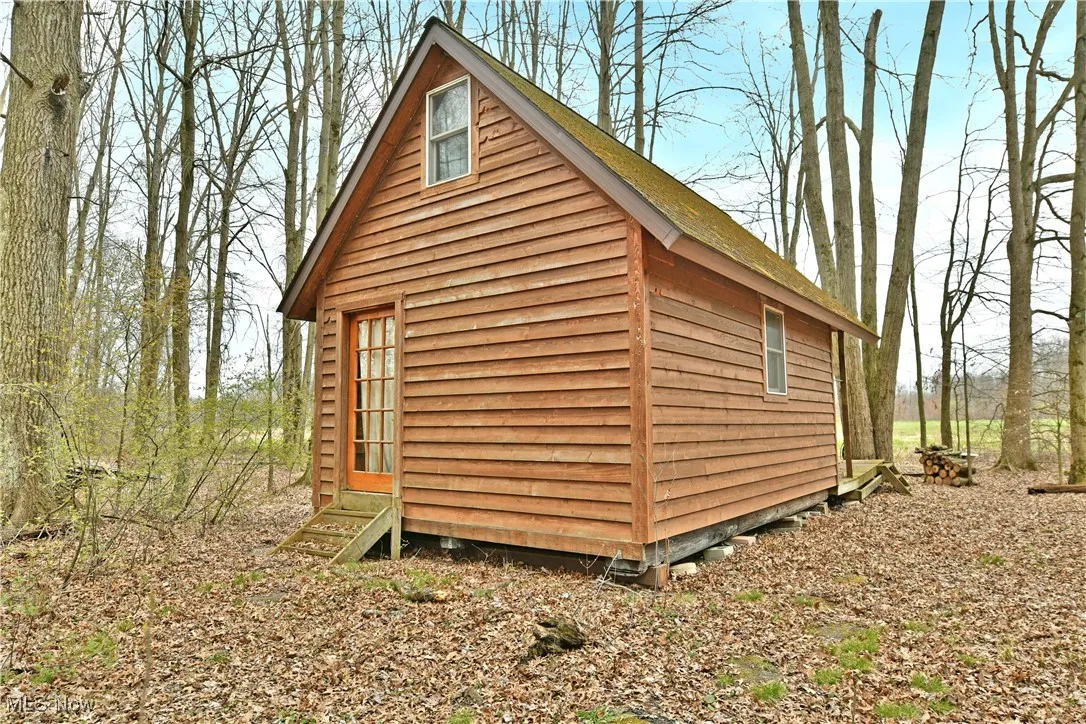 View of outdoor structure with an outdoor structure
