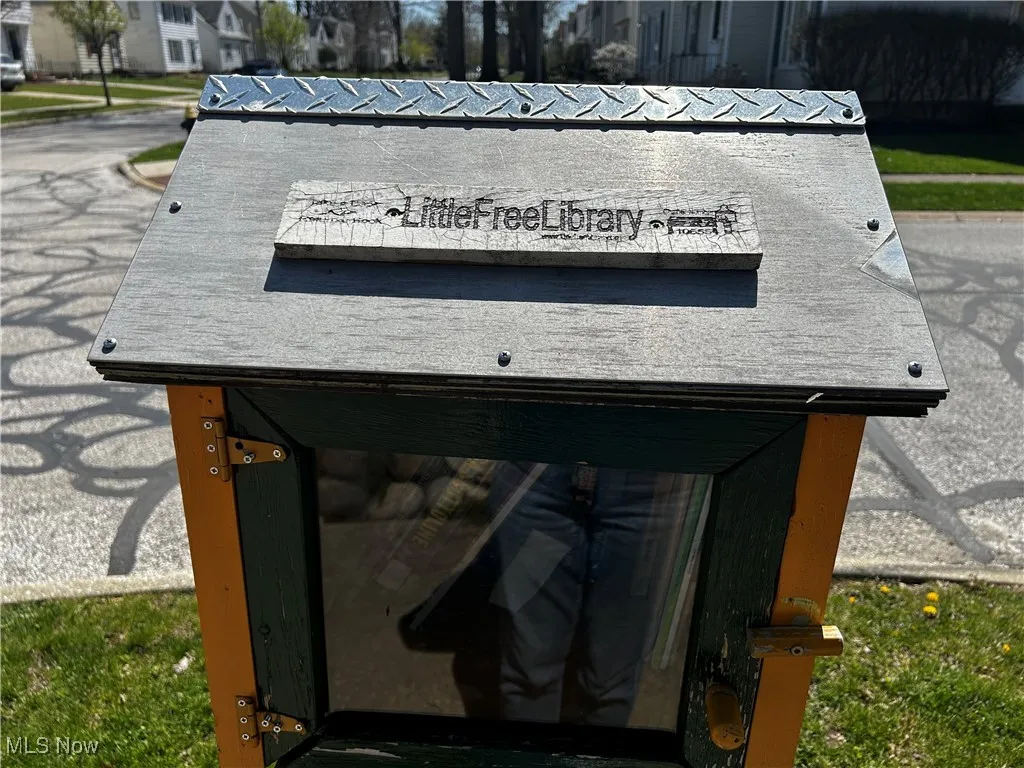 Community Library Box