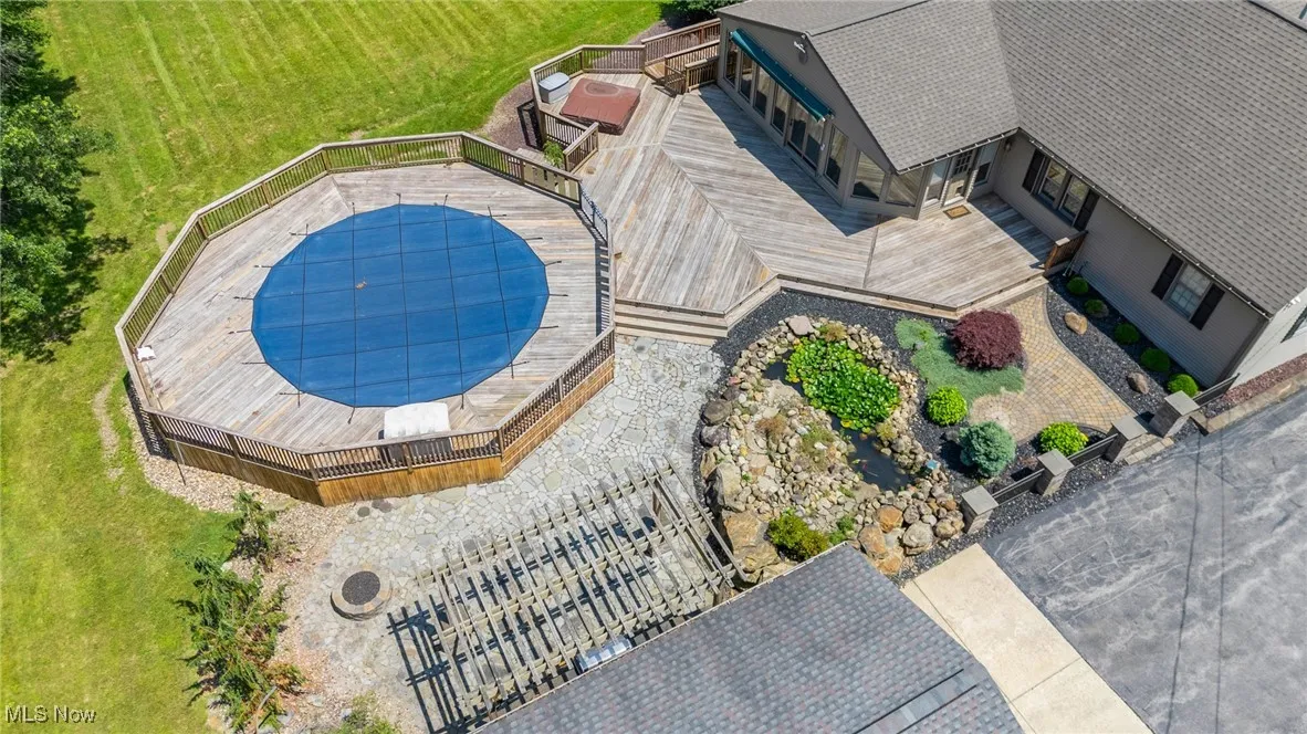 Aerial view of property and surrounding area