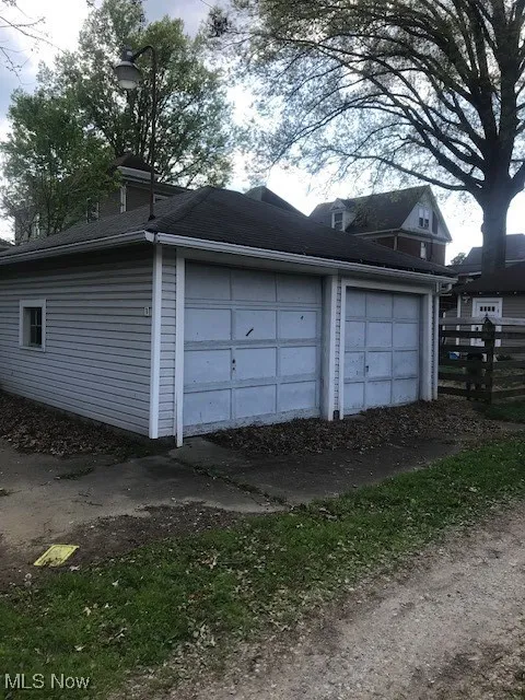 Garage with fence