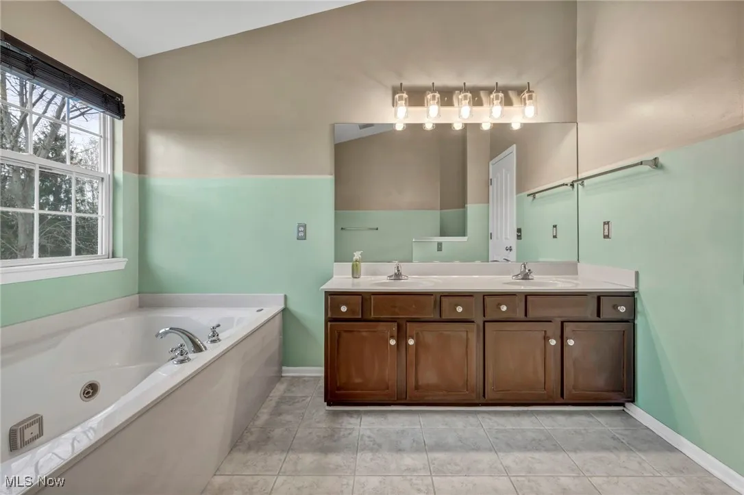 10375 Kerwick Court, Aurora, Ohio,MLS Now Listing ID