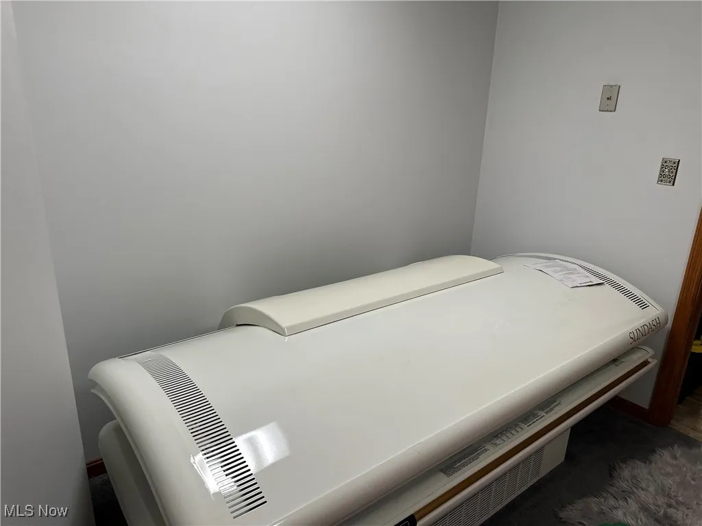 Bedroom with carpet floors
