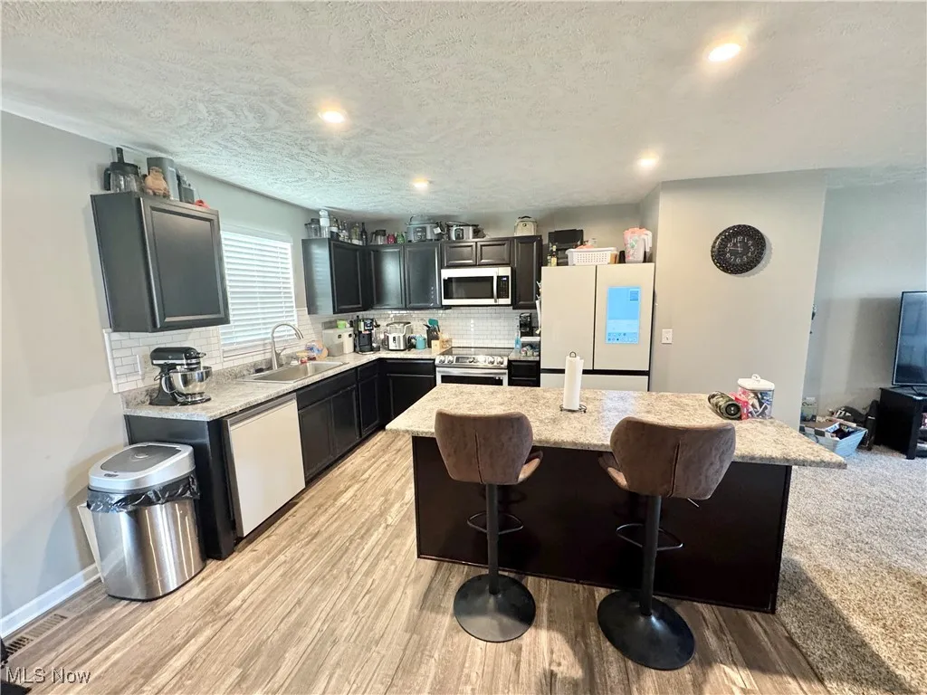 117 Fall Lake Lane, Amherst, Ohio 44001,MLS Now Listing ID