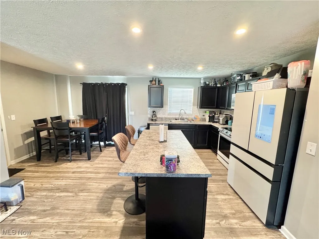 117 Fall Lake Lane, Amherst, Ohio 44001,MLS Now Listing ID