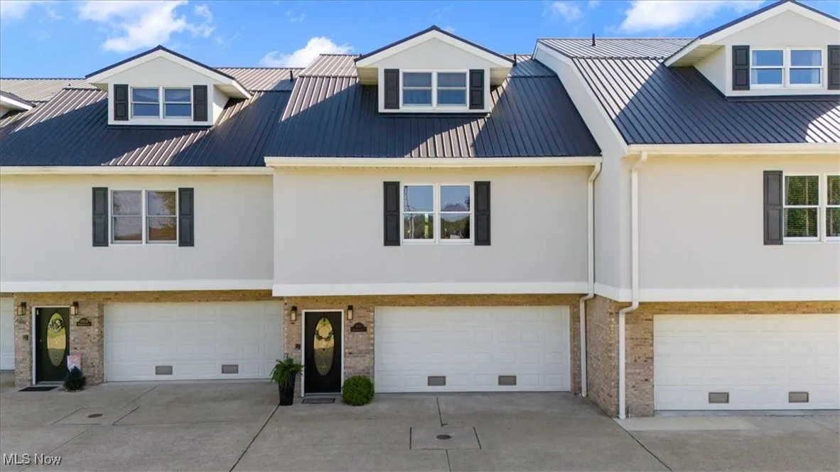 Welcome to your new Ohio River front condo!