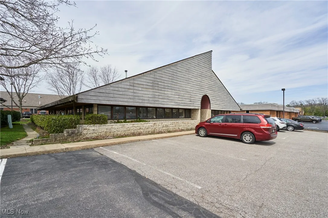 70 N Miller Road, Fairlawn, Ohio 44333,MLS Now Listing ID