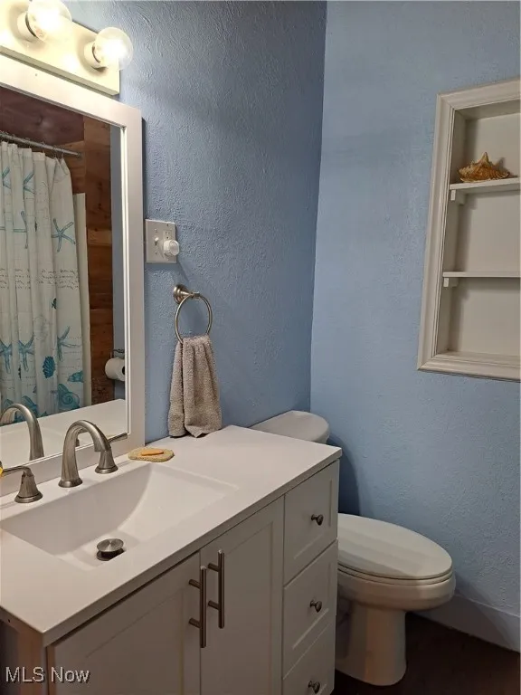 2nd Floor Bathroom
