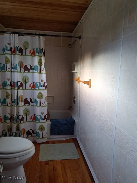 1st Floor Bathroom