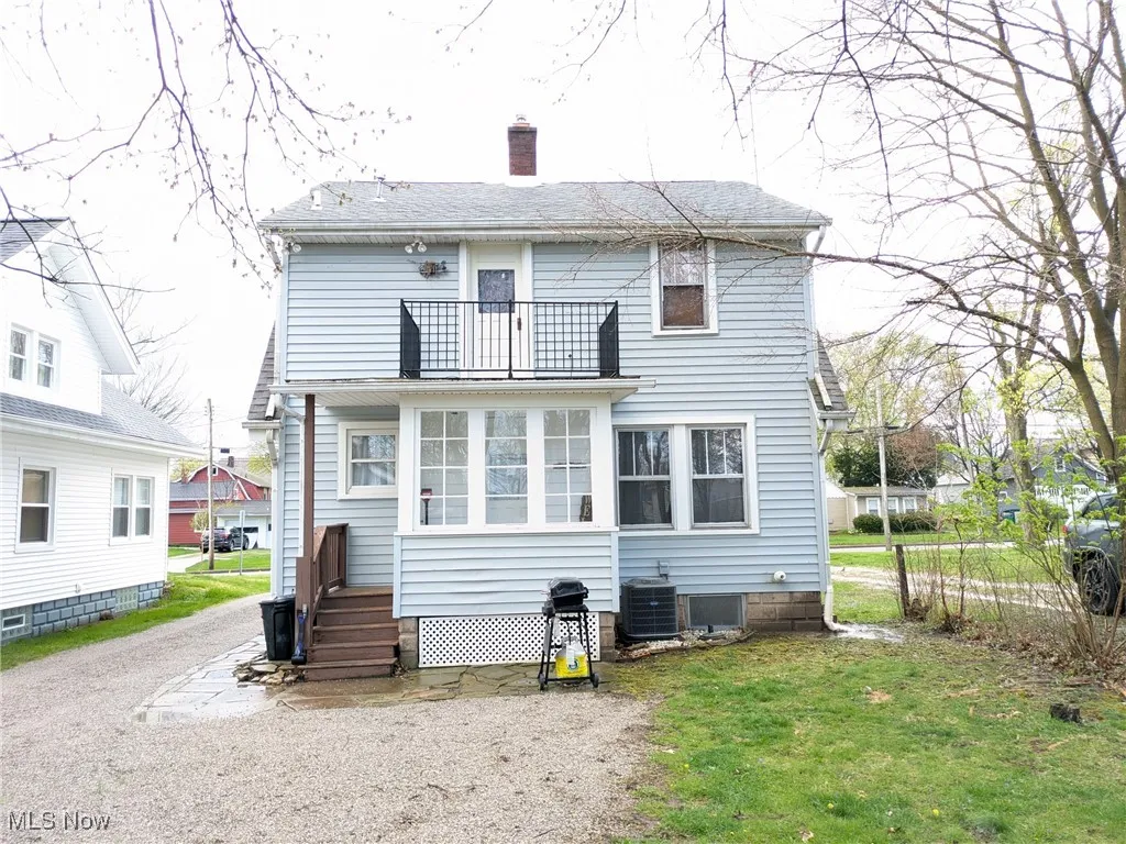 Showing rear sunroom and balcony off MBR