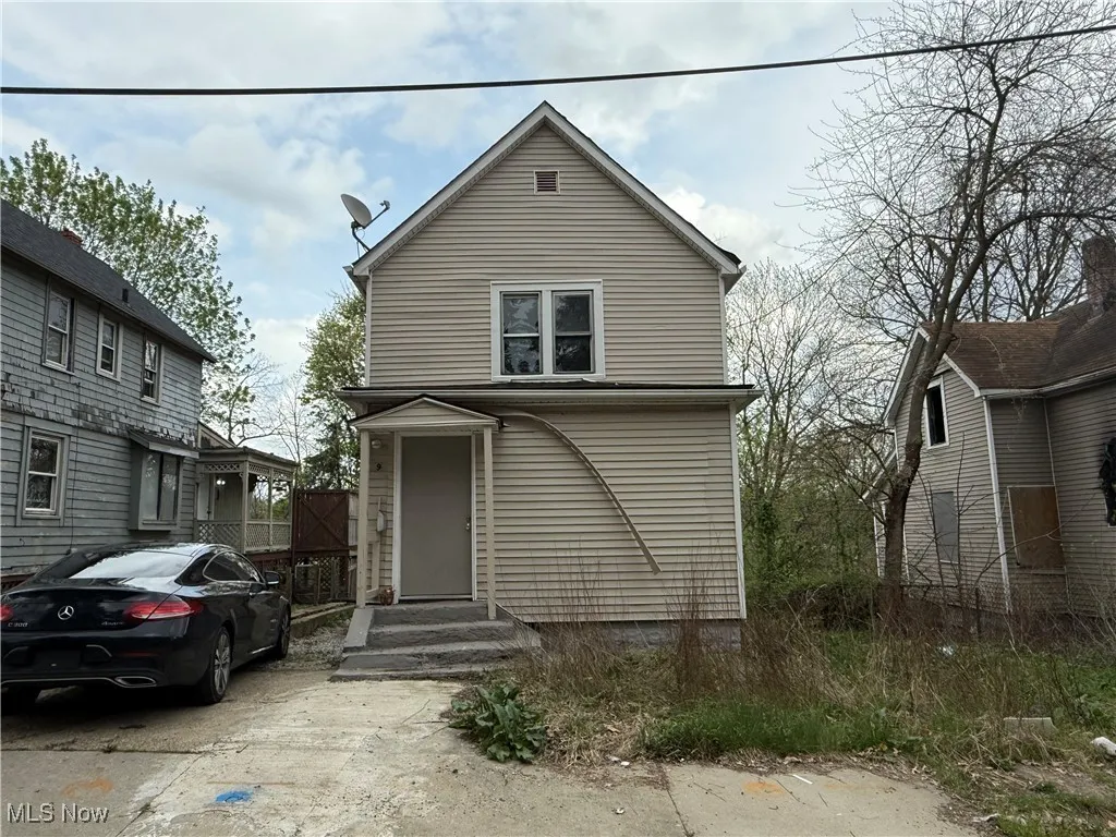 View of traditional-style home