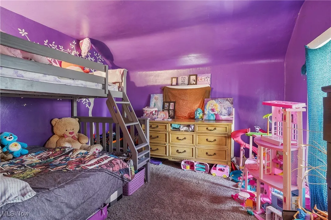 Bedroom with carpet floors
