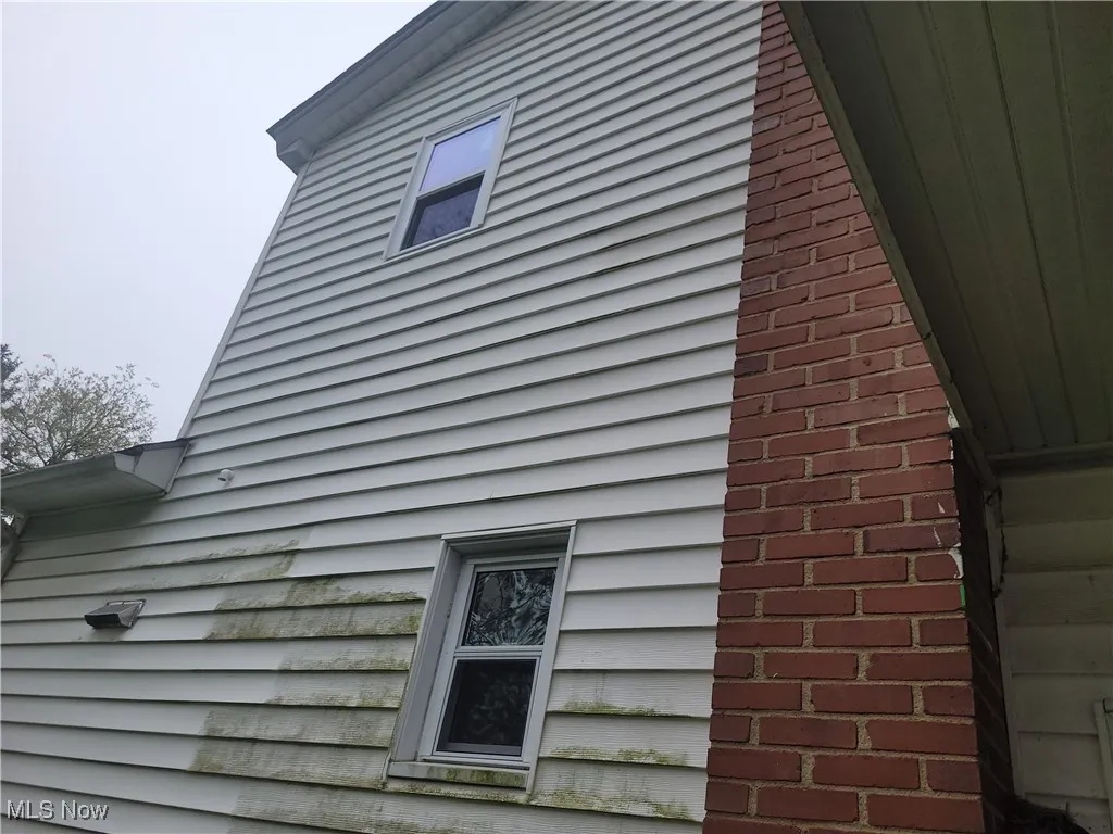 View of side of home