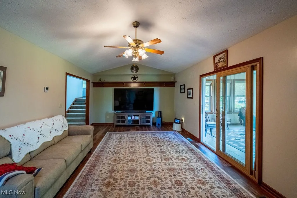 1806 28th Street, Vienna, West Virginia,MLS Now Listing ID