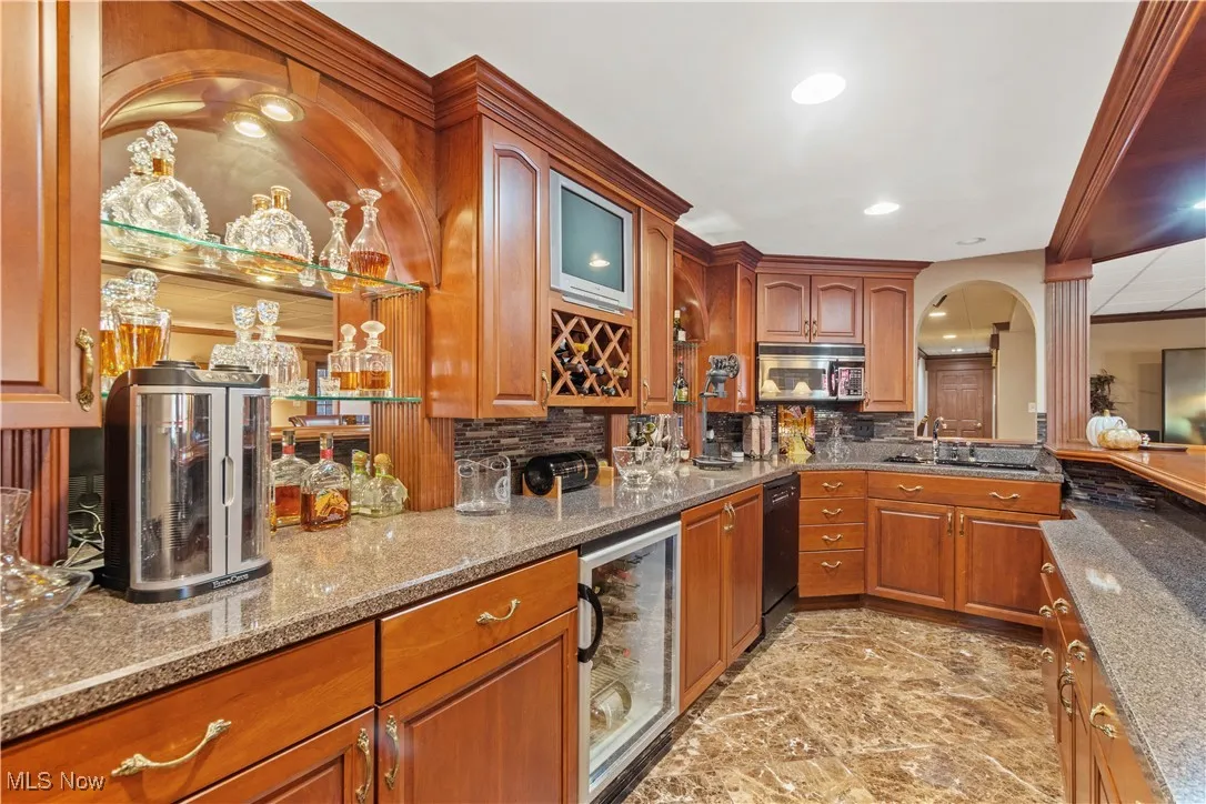 1 RIVERSIDE Drive, New Cumberland, West Virginia,MLS Now Listing ID