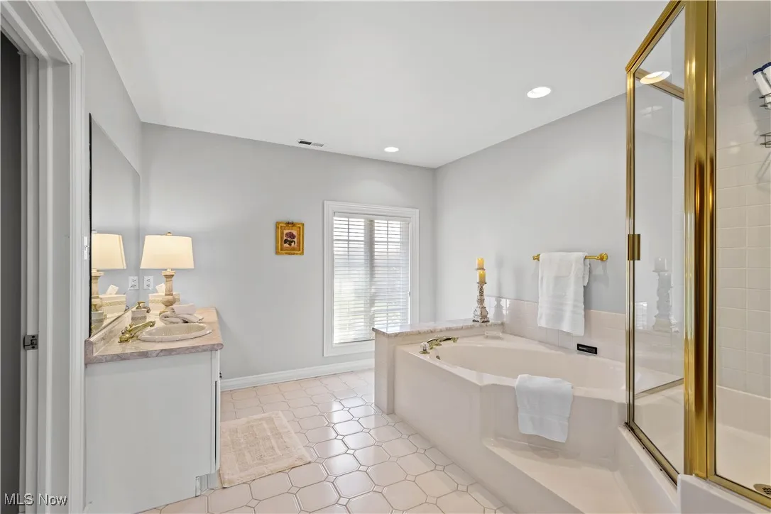 1 RIVERSIDE Drive, New Cumberland, West Virginia,MLS Now Listing ID