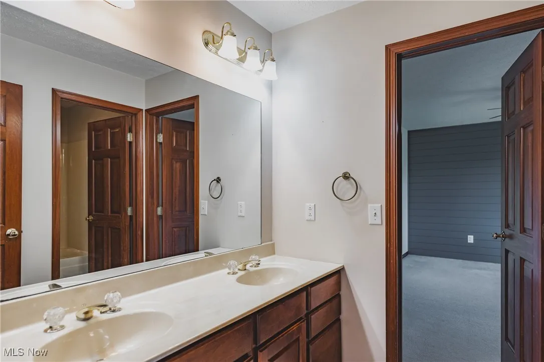 24 Westwood Drive, Parkersburg, West Virginia,MLS Now Listing ID