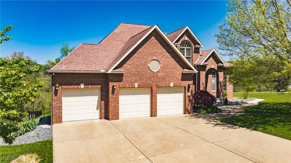 24 Westwood Drive, Parkersburg, West Virginia,MLS Now Listing ID