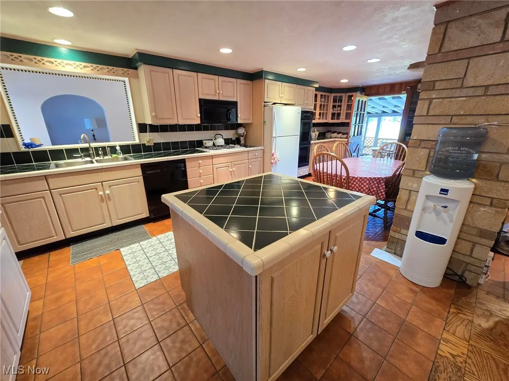 5294 Cottage Drive, Mecca, Ohio 44410,MLS Now Listing ID