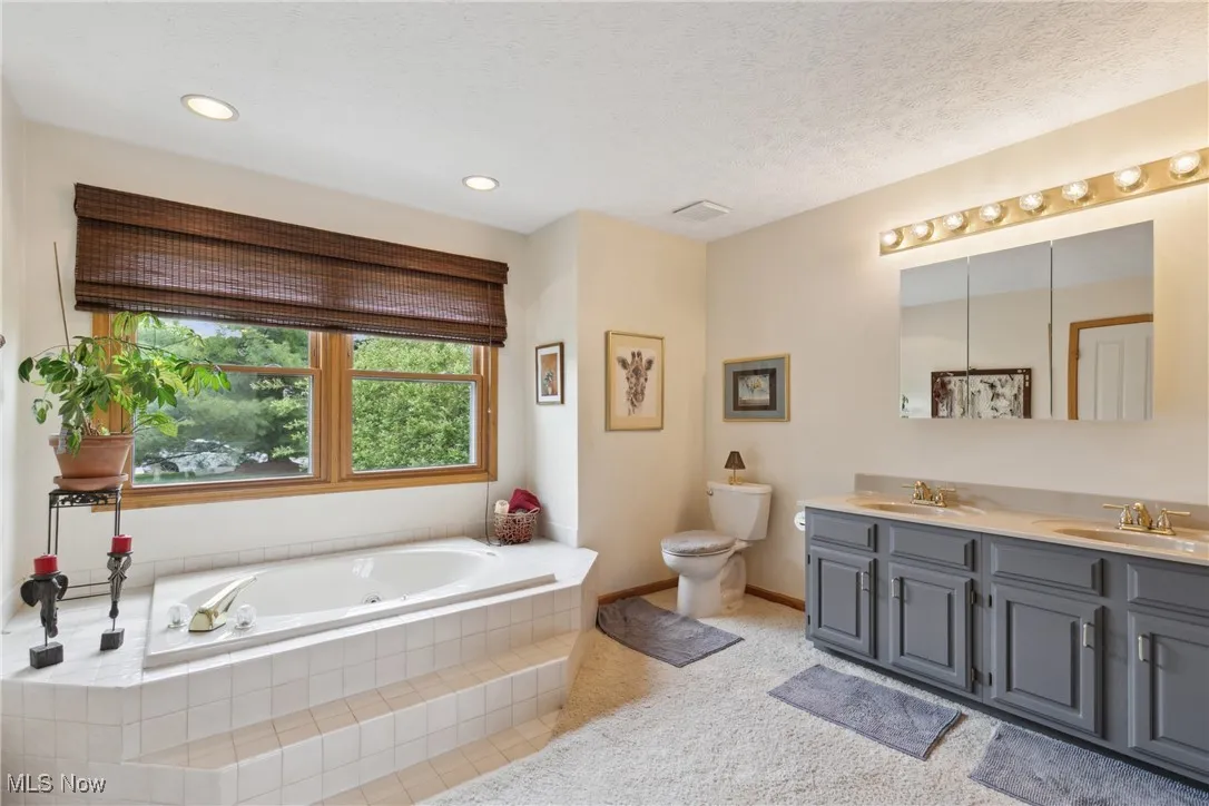 5420 Crystal Cove Circle, Stow, Ohio,MLS Now Listing ID