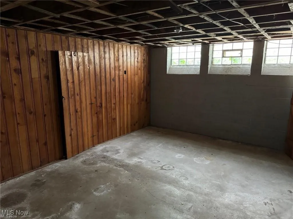 411 E 257th Street, Euclid, Ohio 44132,MLS Now Listing ID