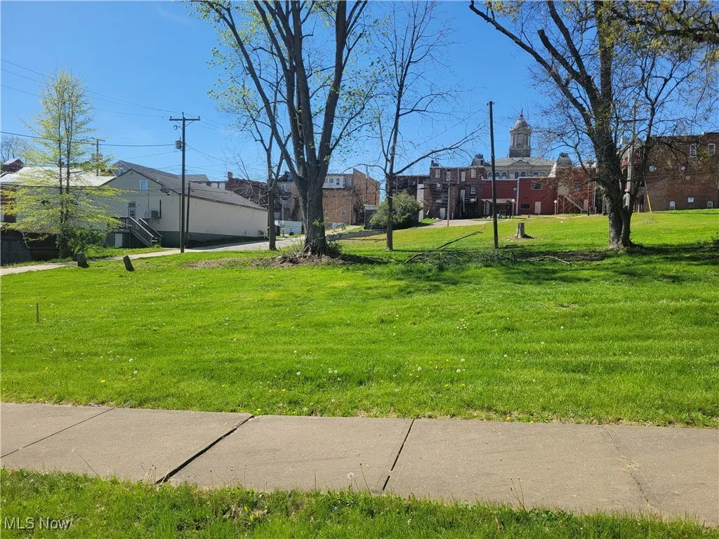 View from S Ohio St, possible access could be negotaited
