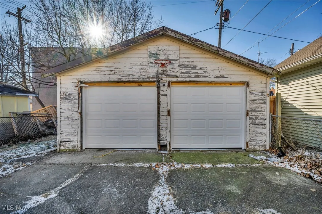 Detached garage with fence