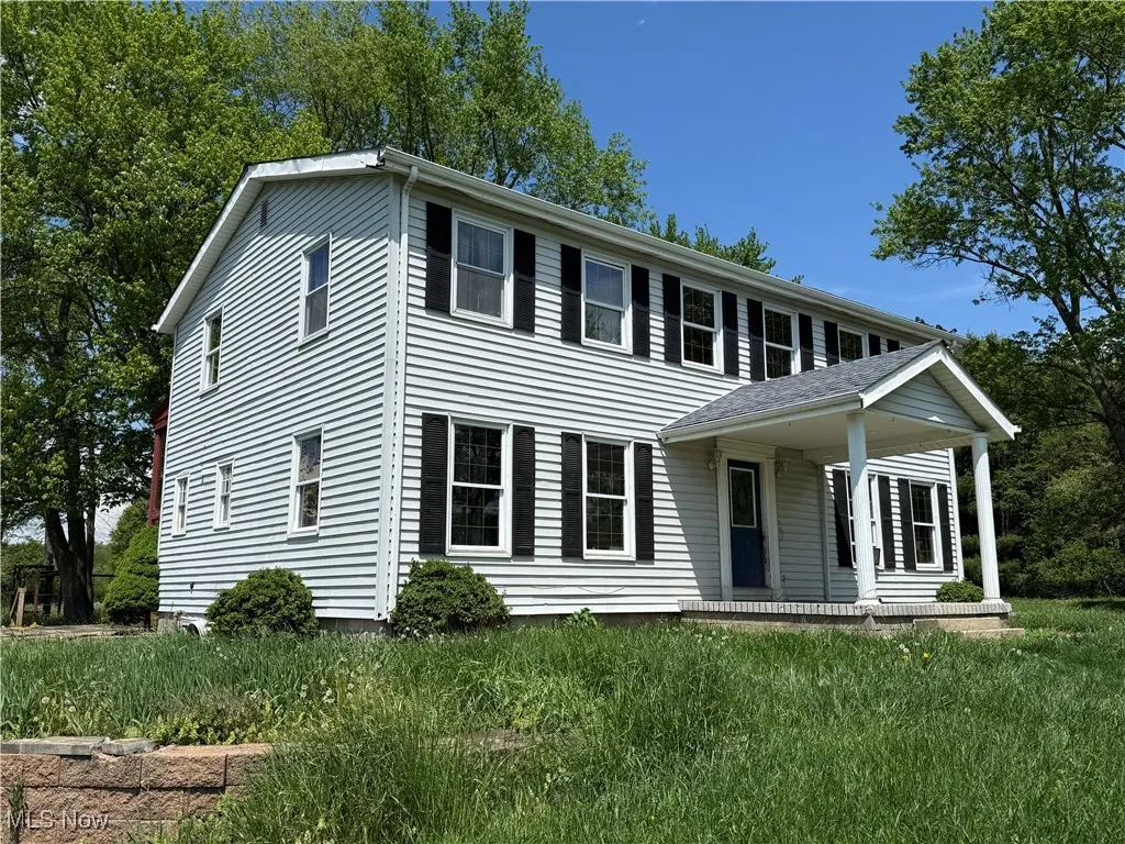 Front porch, vinyl siding