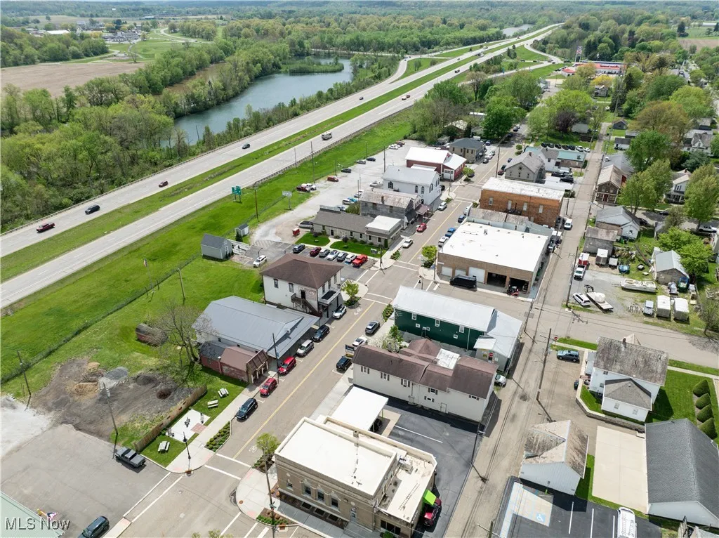 Aerial View/ highway