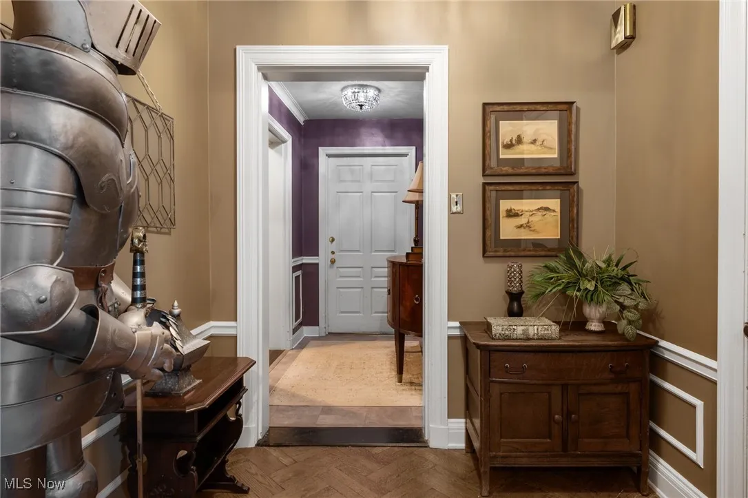 Entryway with baseboards