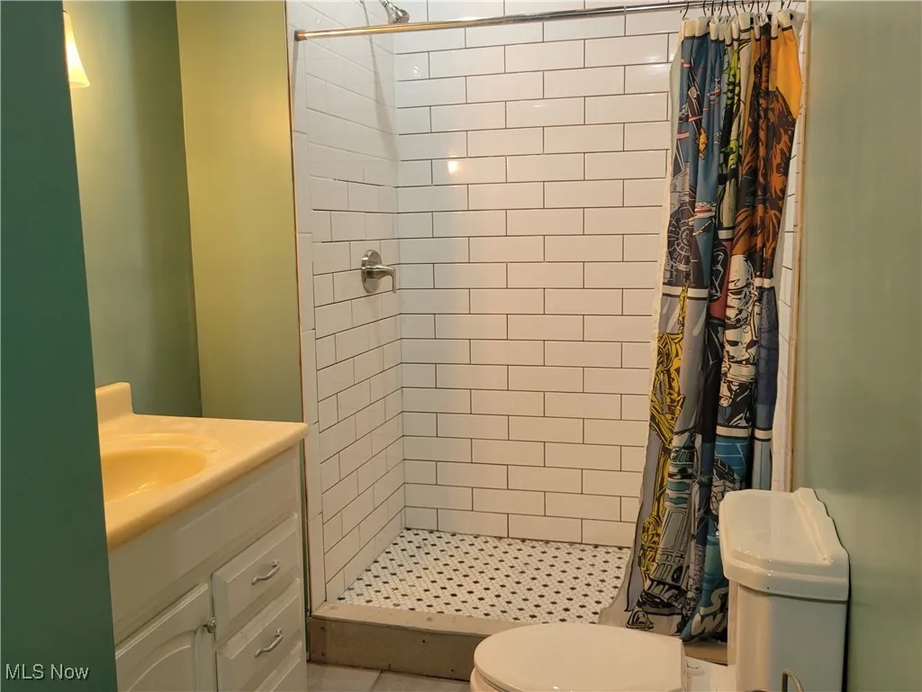 Downstairs full​​‌​​​​‌​​‌‌​‌‌​​​‌‌​‌​‌​‌​​​‌​​ bath