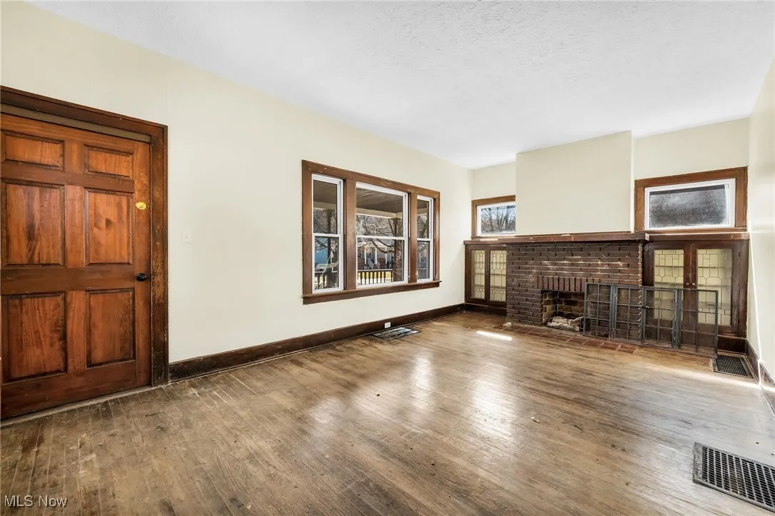 2142 W 95th Street, Cleveland, Ohio 44102,MLS Now Listing ID