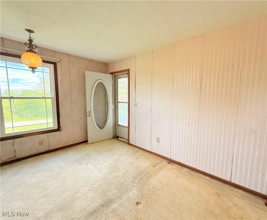 Master Bedroom with terrace access