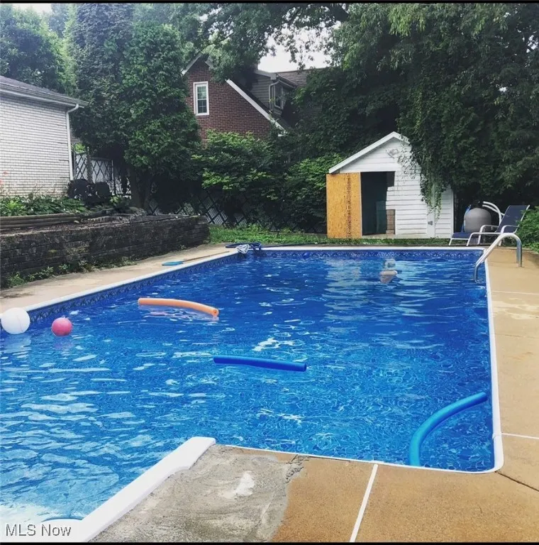 Pool (picture is not current, pool cover is still on)