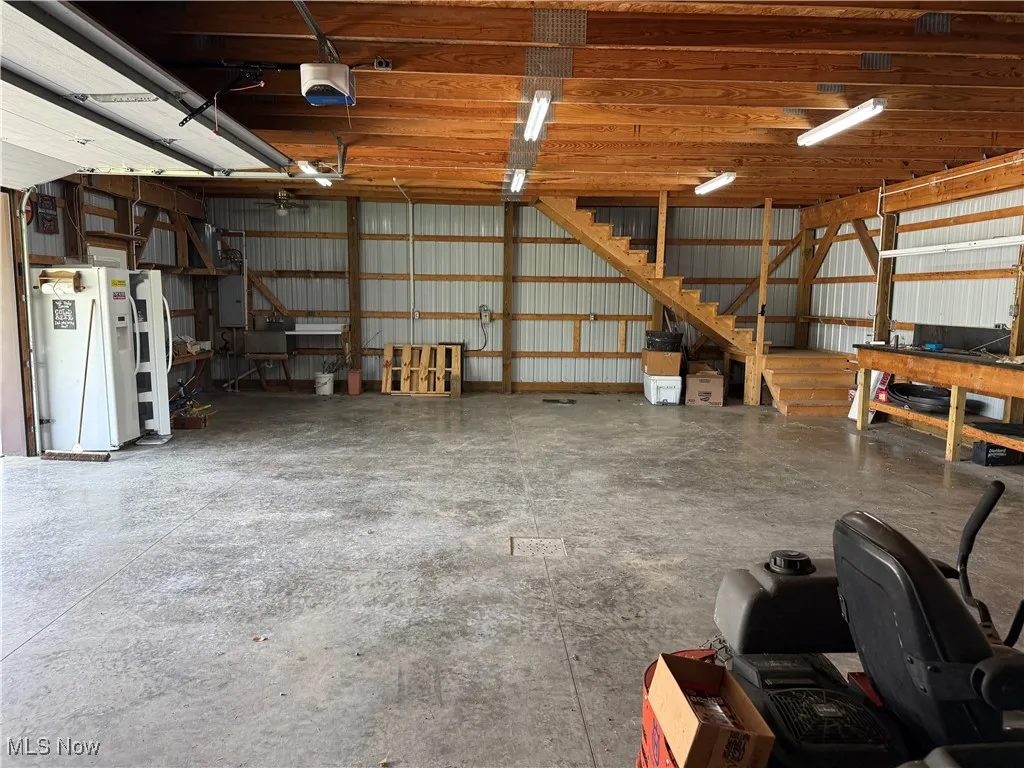 Outbuilding with loft storage
