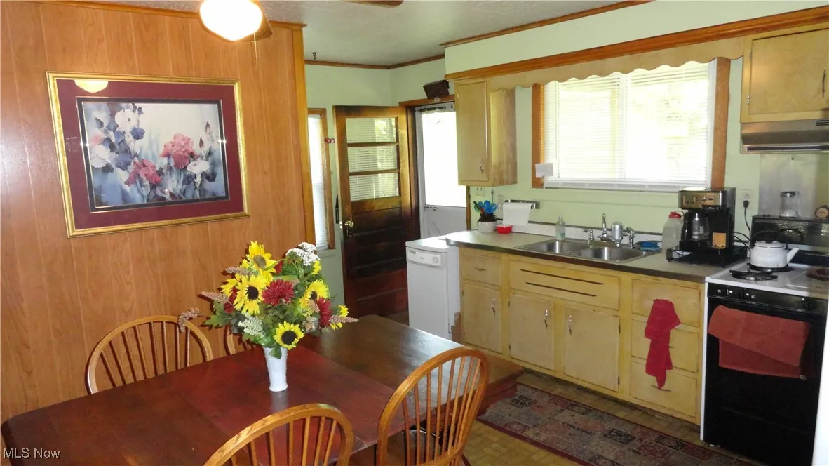 7517 Veterans Boulevard, Chester, West Virginia 26034,MLS Now Listing ID